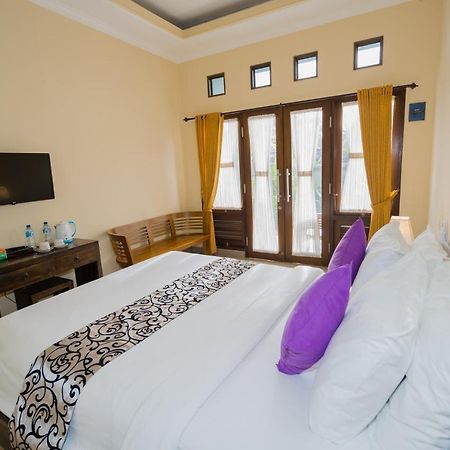 Mae Mae Beach House Batununggul Kültér fotó