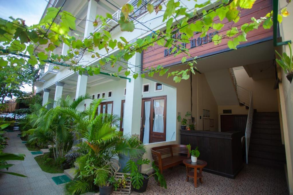 Mae Mae Beach House Batununggul Kültér fotó