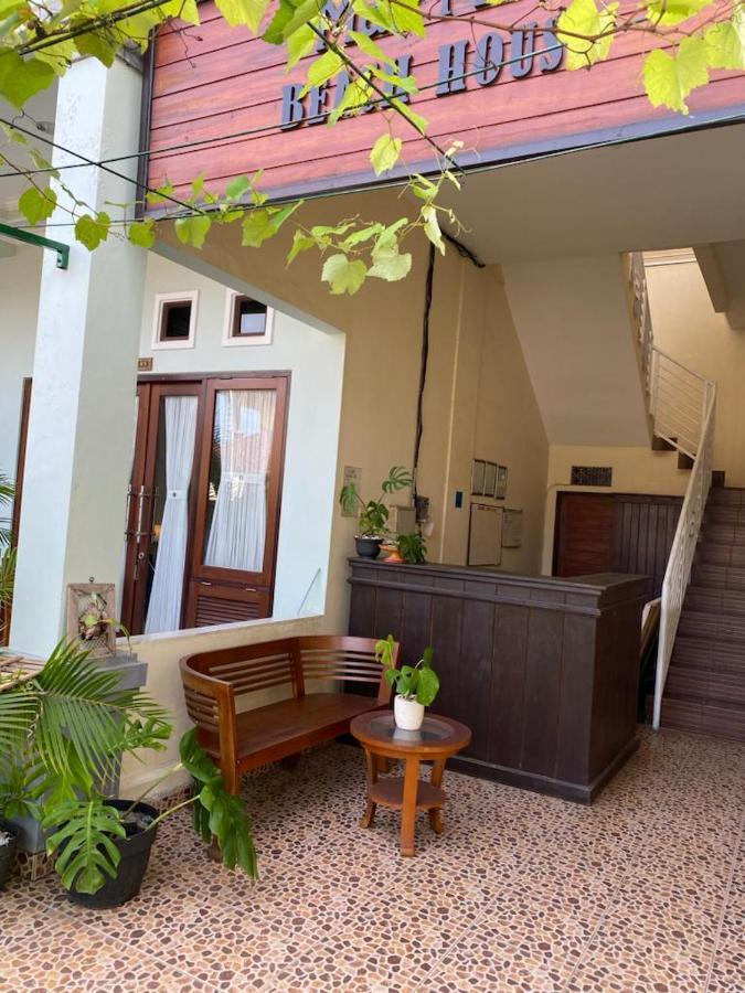 Mae Mae Beach House Batununggul Kültér fotó