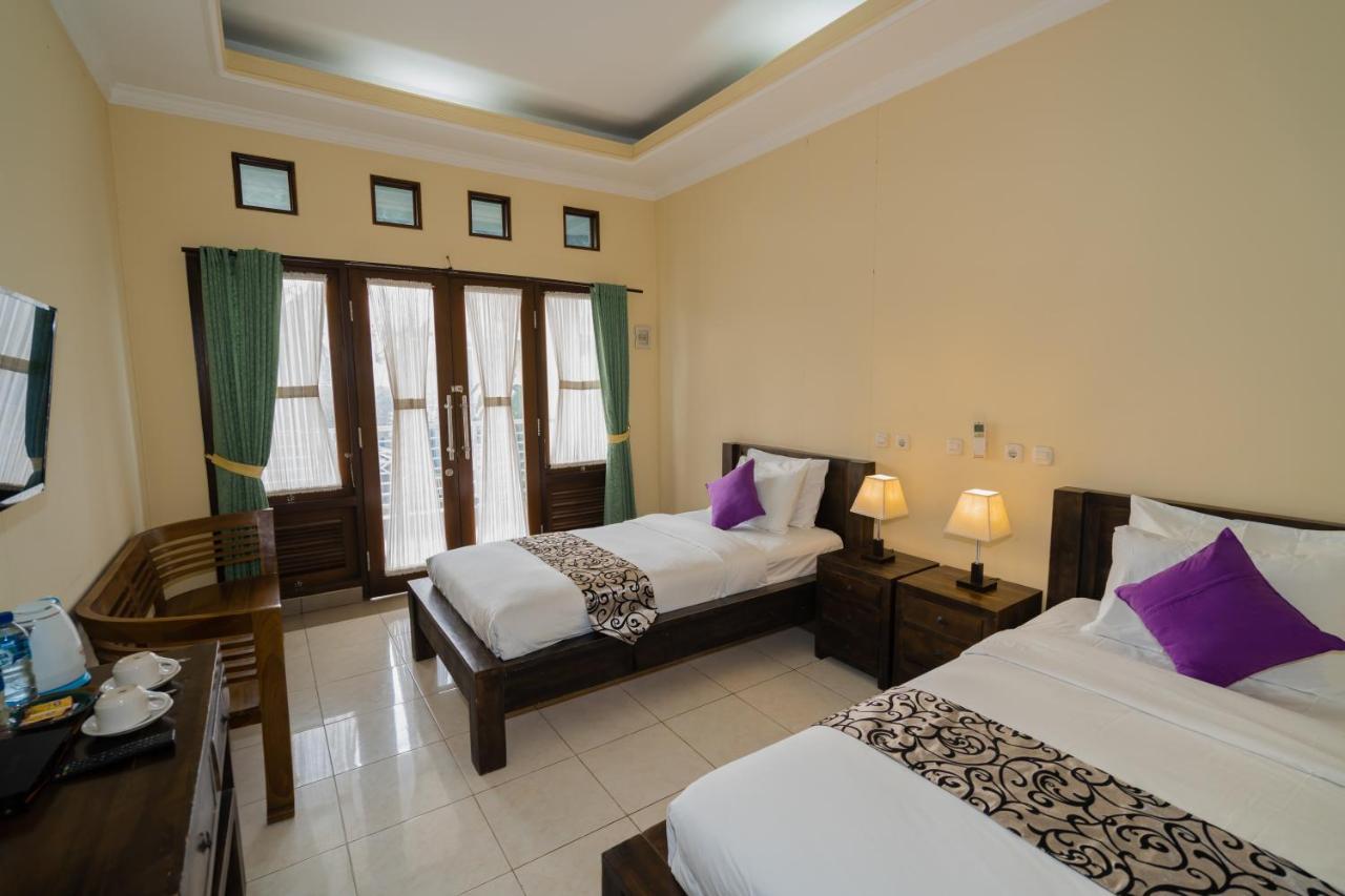 Mae Mae Beach House Batununggul Kültér fotó