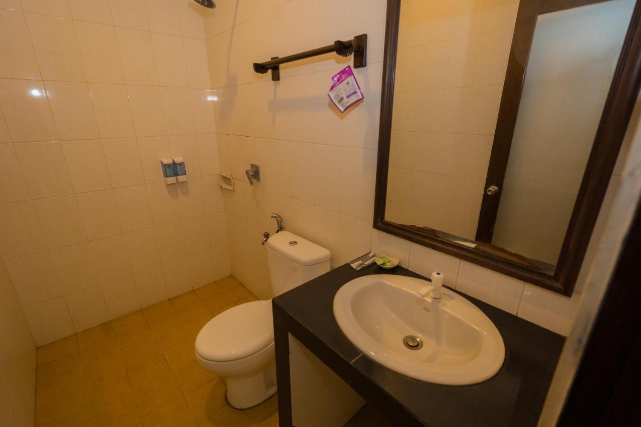 Mae Mae Beach House Batununggul Kültér fotó
